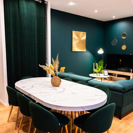 Grand Loft Familial 4 Chambres Avec Parking Prive Saumur Zewnętrze zdjęcie