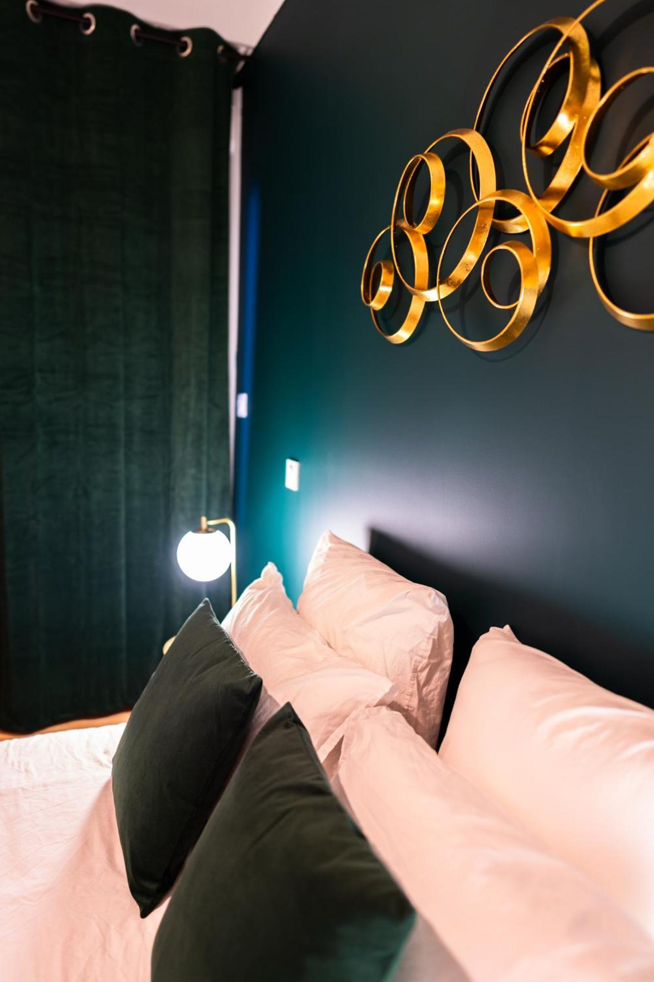 Grand Loft Familial 4 Chambres Avec Parking Prive Saumur Zewnętrze zdjęcie